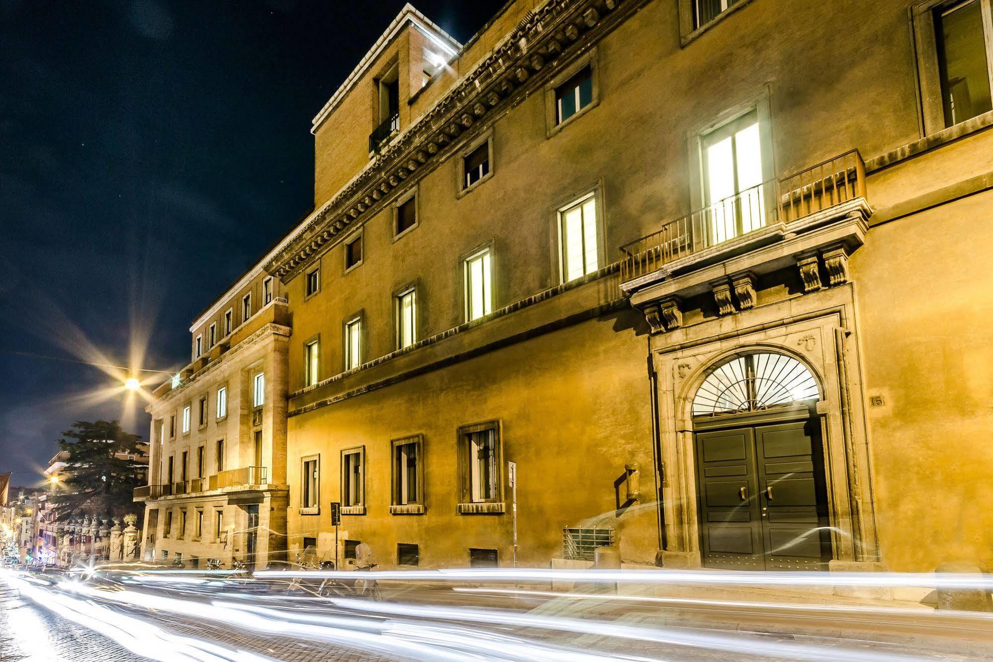 Luxury Rooms H 2000 Roma Zewnętrze zdjęcie